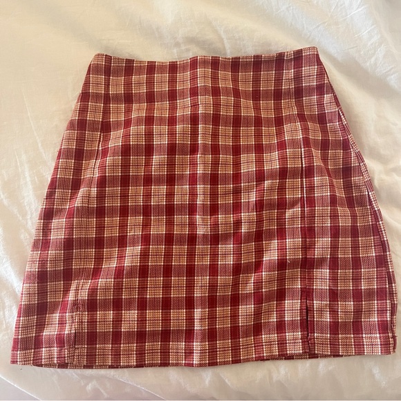 Available items - Picture 1 of 8